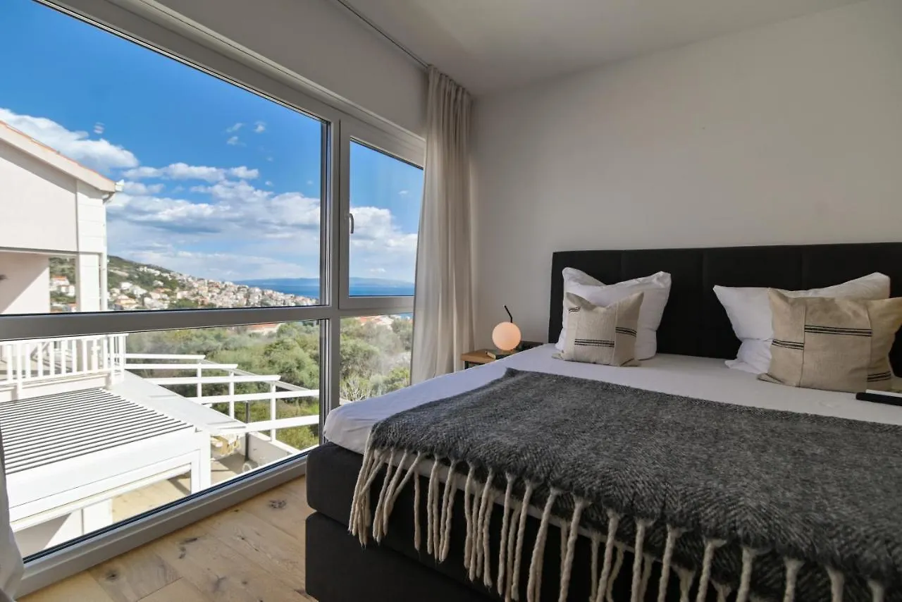 Luxury Apartment Bella Lela Trogir 0*,